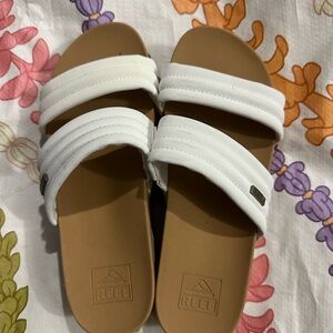 New Reef White and Tan Slide Sandals